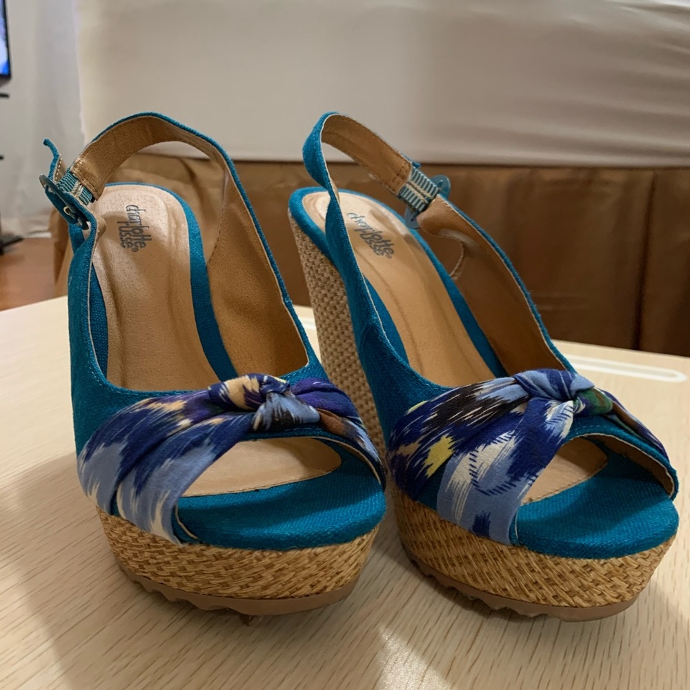 Wedge heels